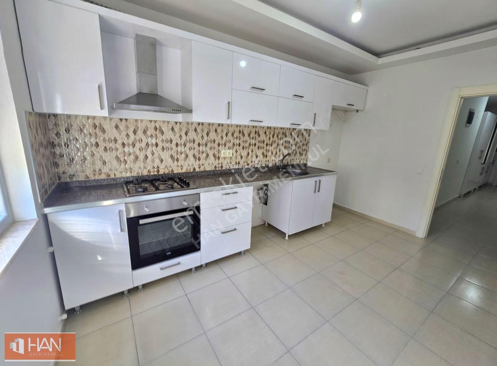 Full Kredili Kapalı Otoparklı Şehrin Tam Merkezinde 2+1 Daire - Görsel 2