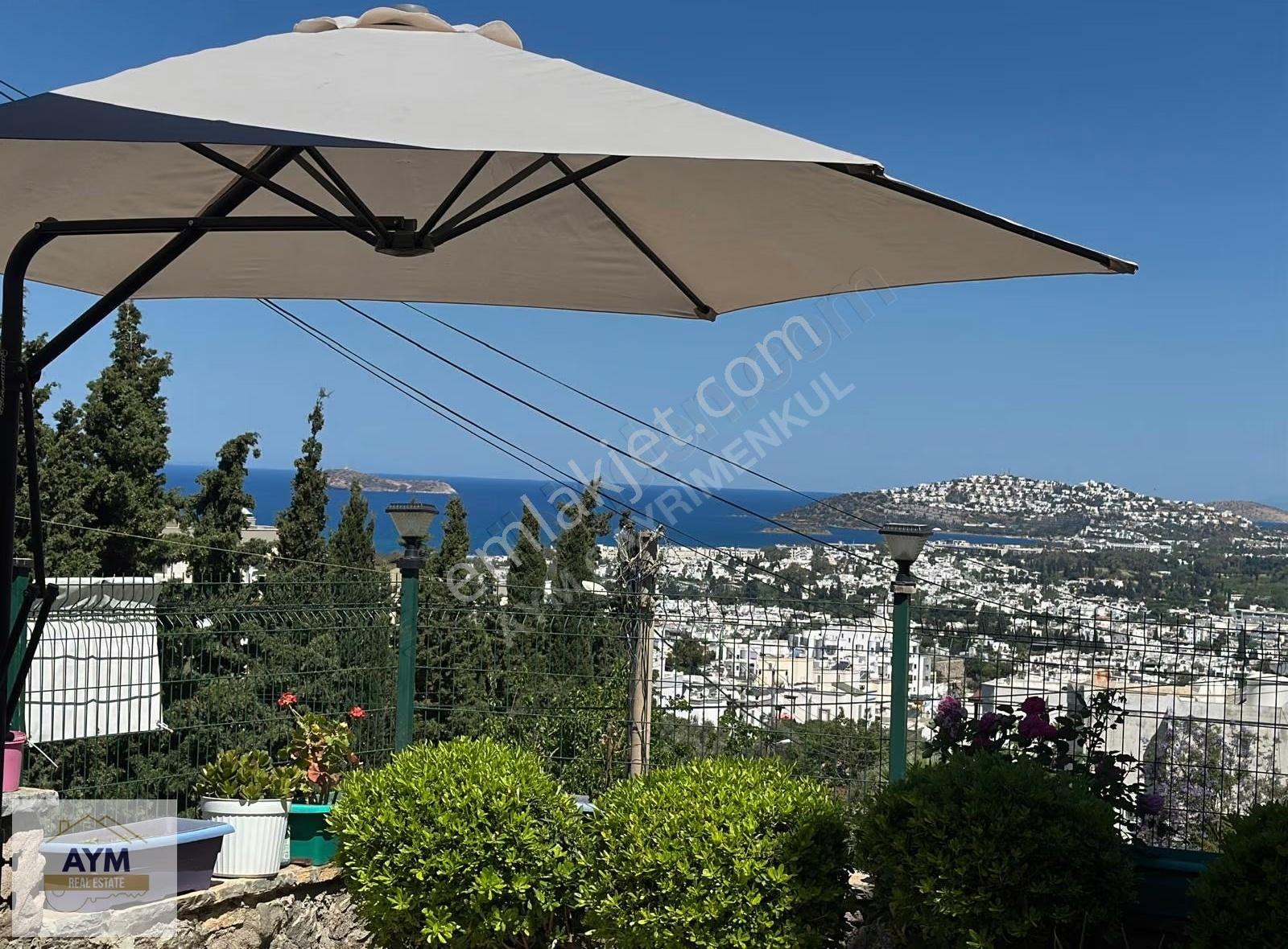 Turgutreis Karabağ Tam Müstakil Deniz Manzaralı Tripleks Villa