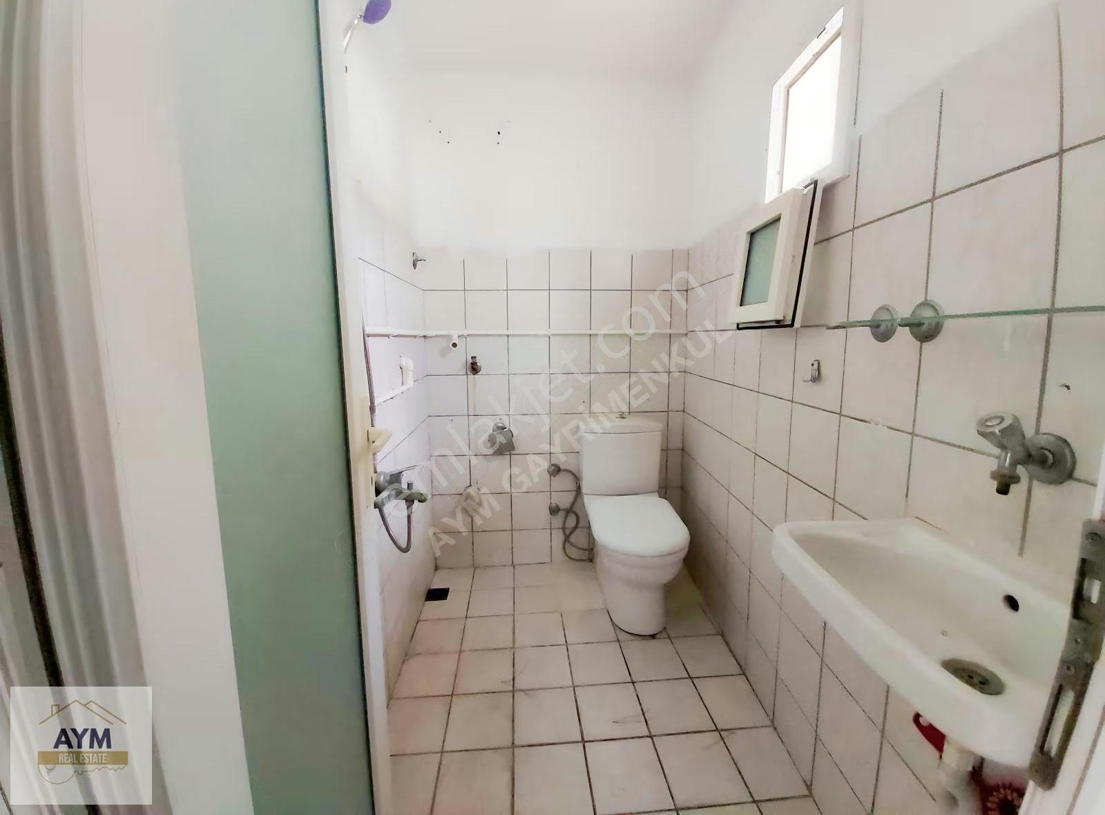 Bodrum Kumbahçe,de Caddeye Cepheli Kiralık Dükkan - Görsel 2
