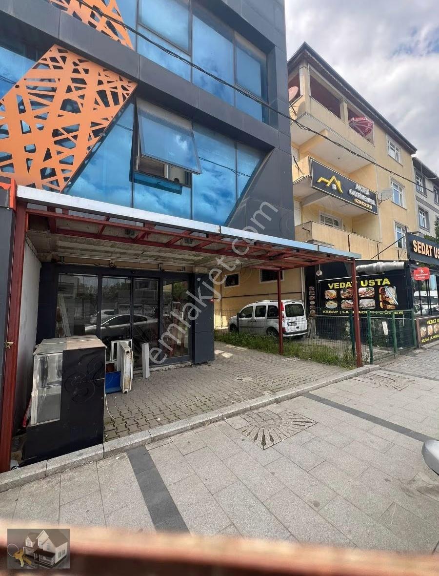 Sancaktepe Sevenler Caddesi Hareketli Lokasyonda Kiralık Dükkan - Görsel 6