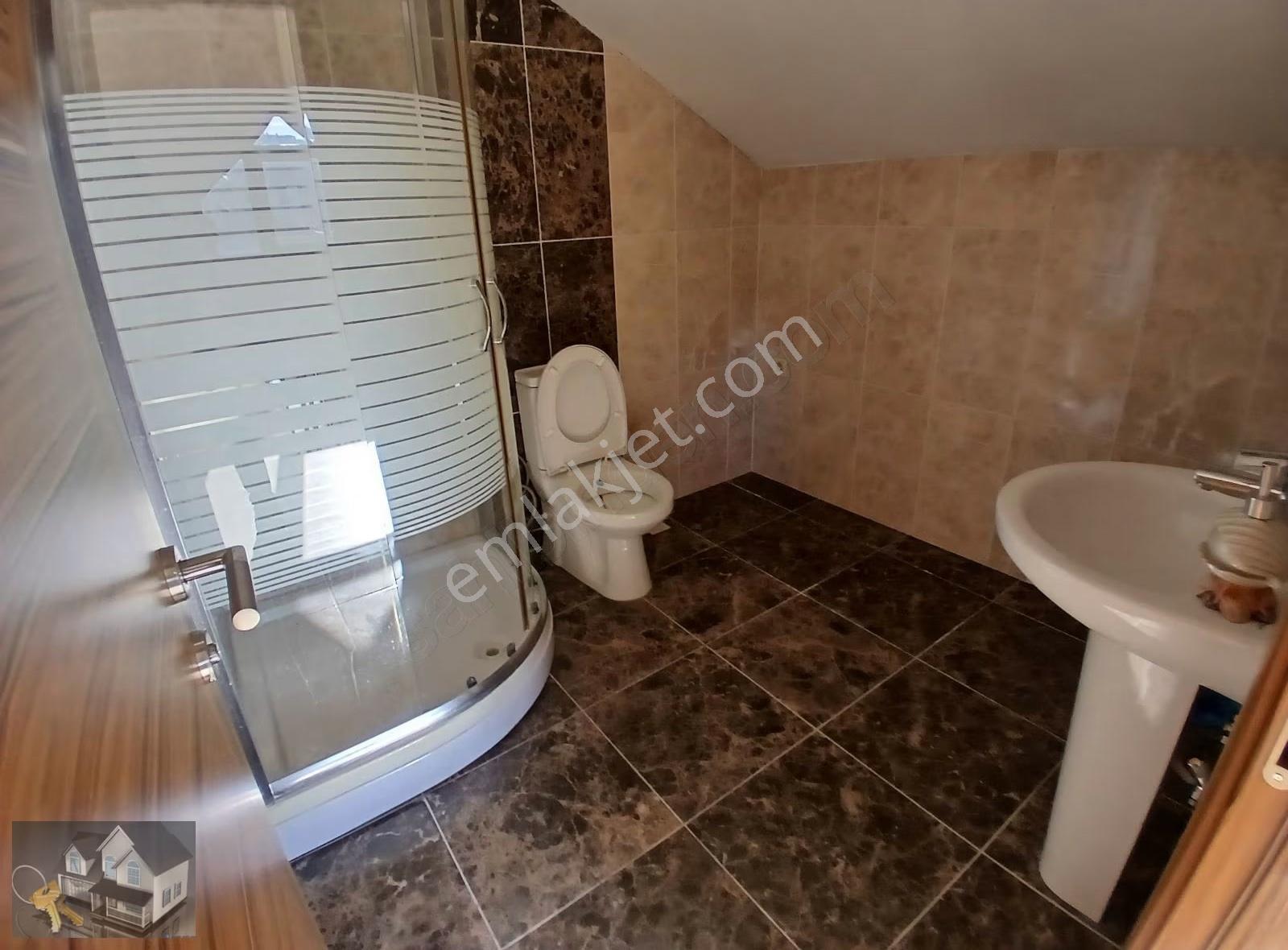 Çekmeköy Taşdelen Site İçerisinde Kiralık 3+1 180m2 Dublex Daire - Görsel 15