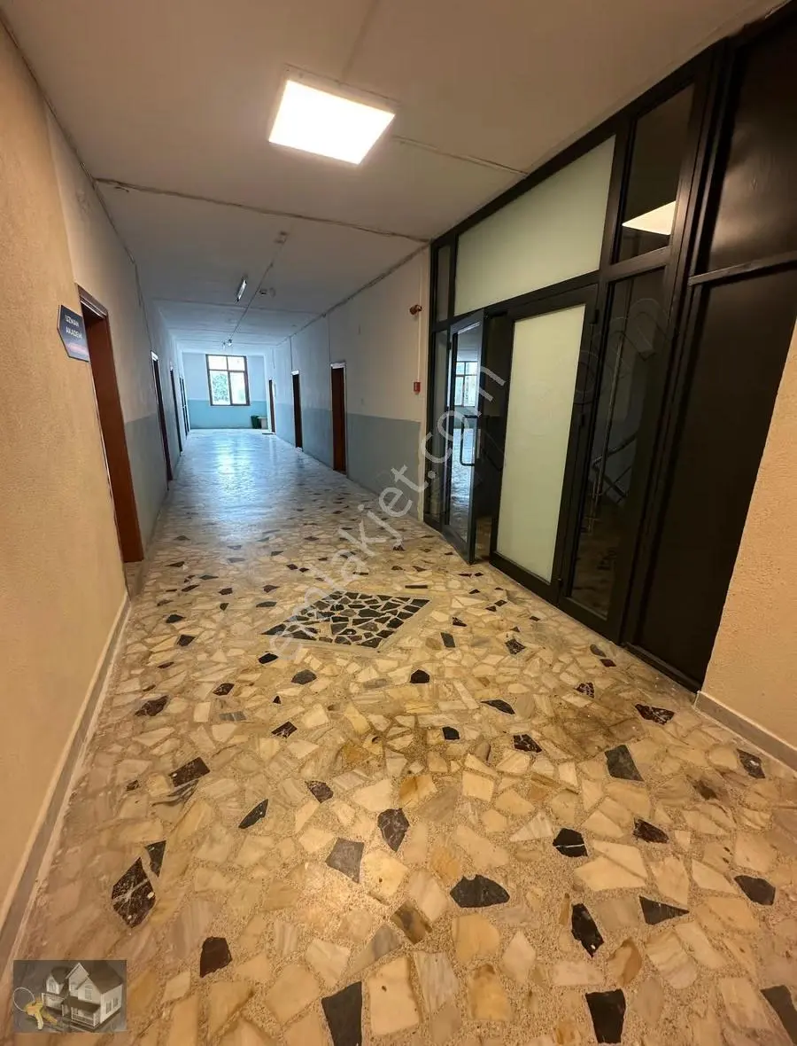 Sancaktepe Samandıra Merkezde 300 M2 Kiralık Kat