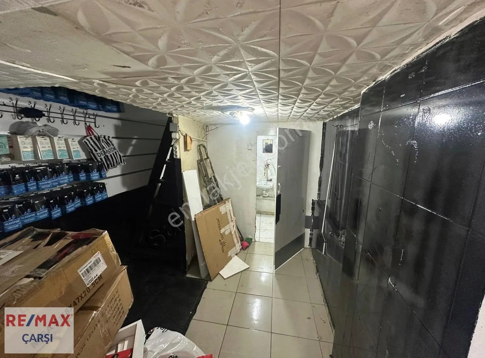 İzmit Merkezde Devren Cep Telefonu Aksesuar Dükkanı - Görsel 2