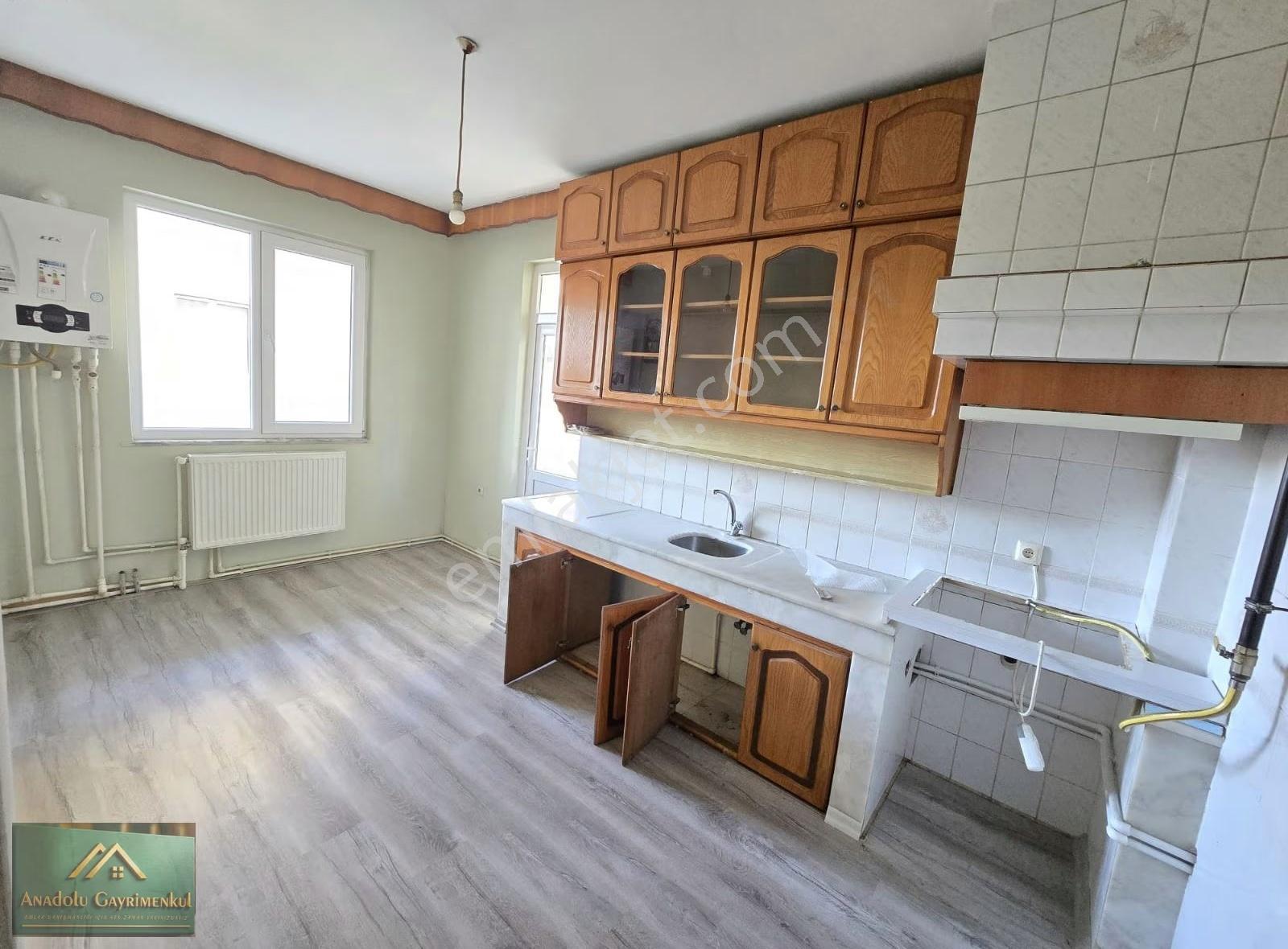 Anadolu Gayrimenkul'den Karşıyaka Mahallesi'nde 2+1 Kiralık Dair - Görsel 7