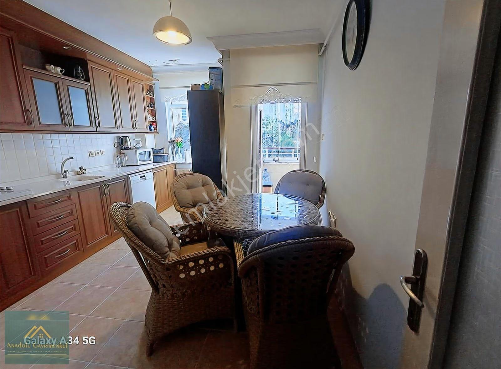 Anadolu Gm.'den Şahincilide Yenilenmiş 145 M² 3+1 Site Dairesi - Görsel 3
