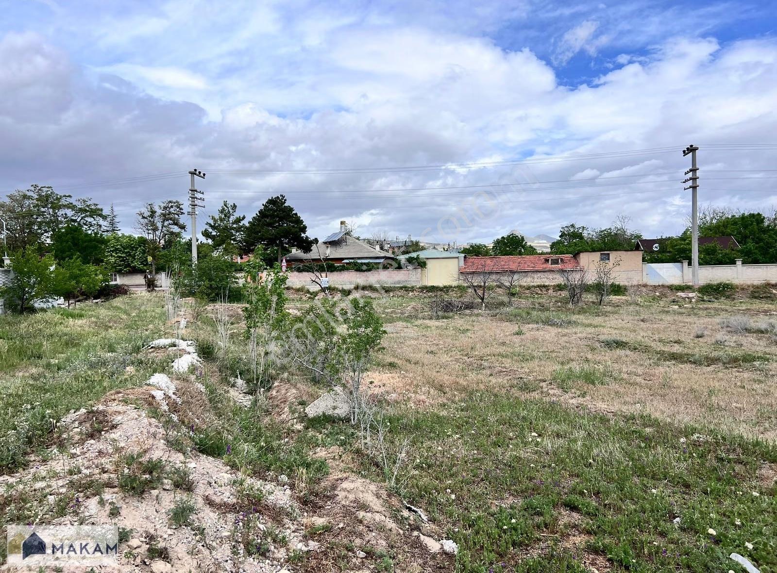 Lalebahçe Cad. Cepheli Satılık 1.600m2 Villa Arsası - Görsel 3