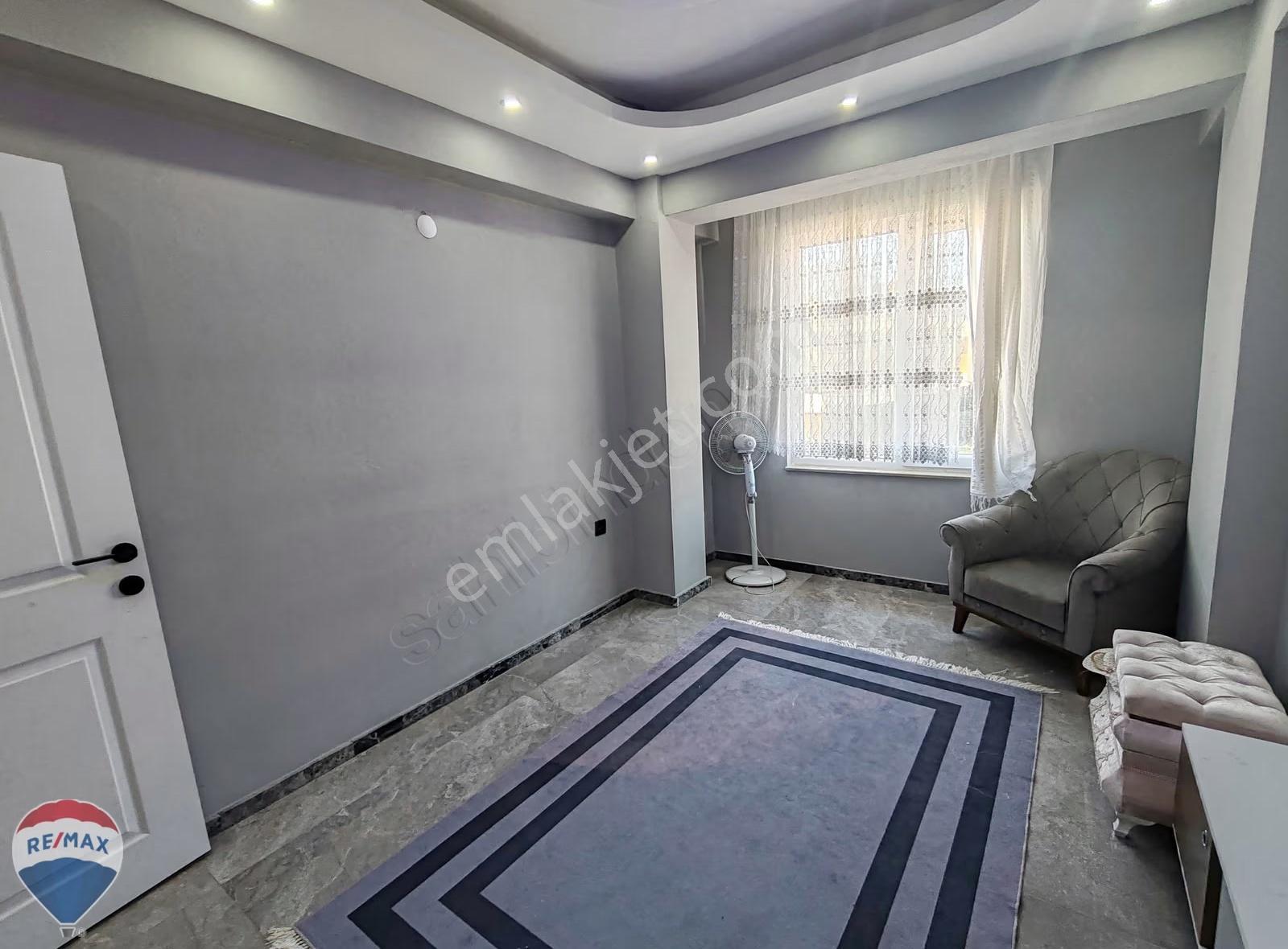 Re/max Mavi'den Müstakil Bahceli Havuzlu Mut. Ayrı Köşe Villa - Görsel 18