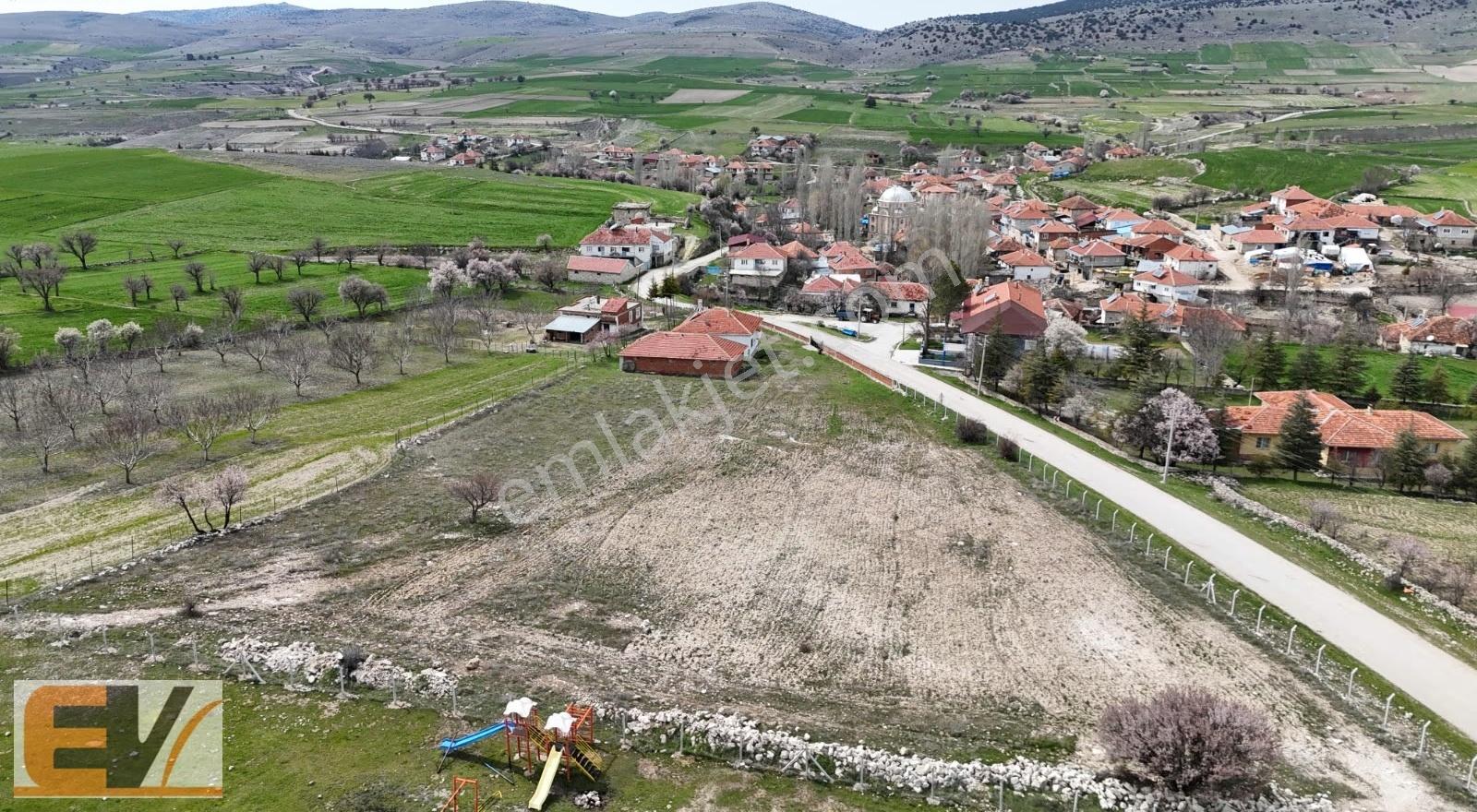 Afyon Sandıklı 1290 M2 Asfalt Yola Cephe Köyiçi İmarlı Arsa - Görsel 5