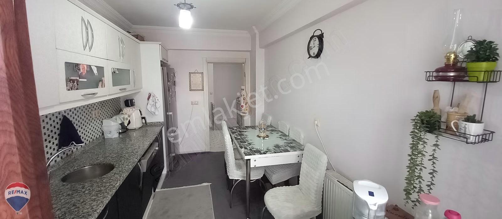 Erenler De 4+1 145 M² Satılık Daire Remax Mavi Tuncay Şen Den - Görsel 12