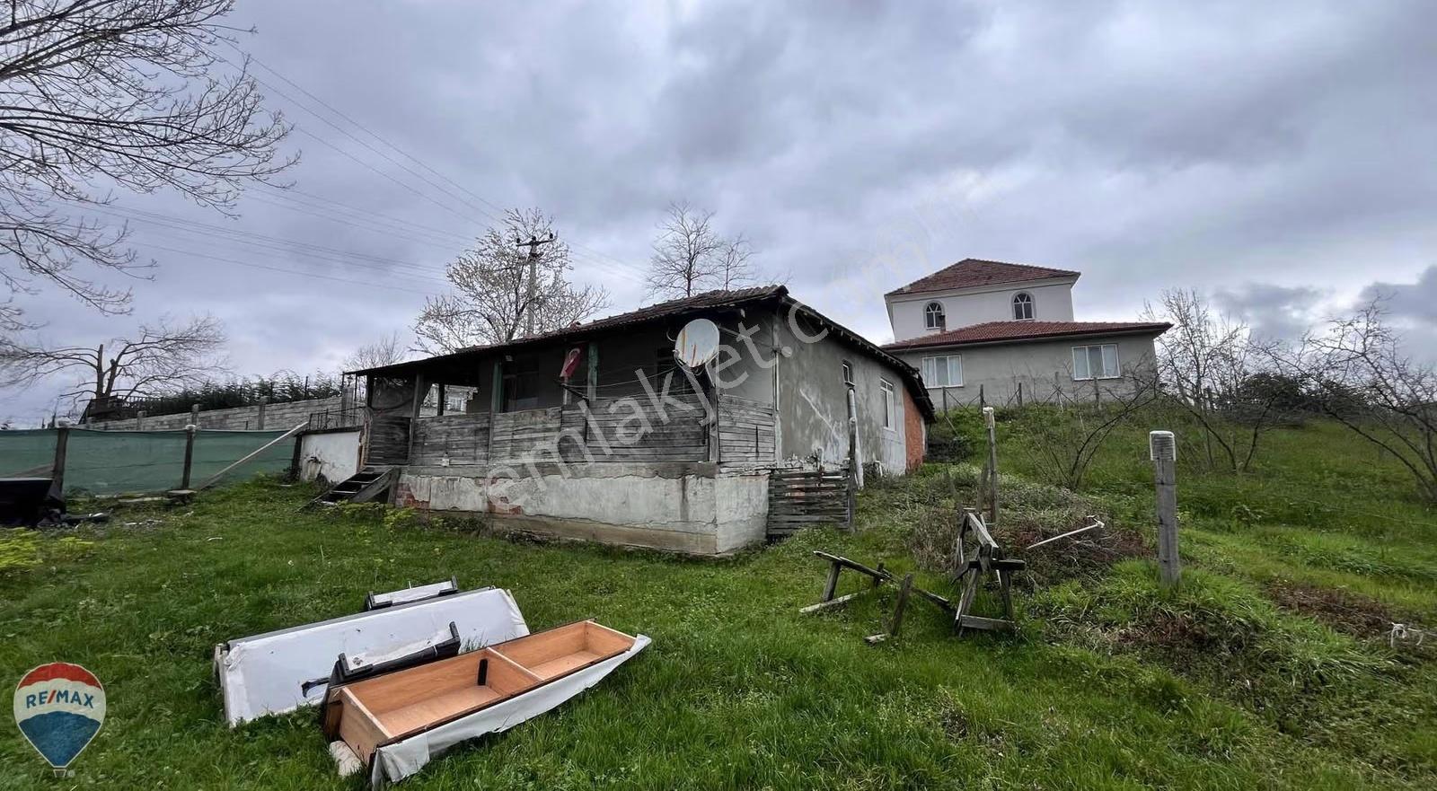 Remax Maviden Yeşilvadide Müstakil Ev Ve 3960 M2 İmarlı Arsası - Görsel 14