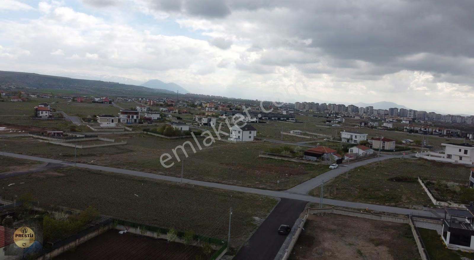 2 Ayrı Villa Yapımına Uygun 858 M2 Üç Cephesi Yol Temiz Parsel ! - Görsel 2