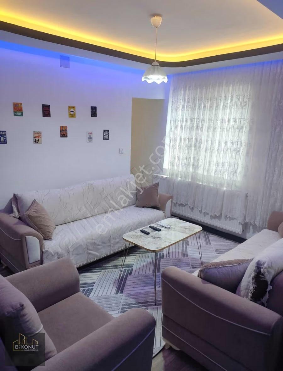 Yeditepe 1+1 Full Eşyalı Memur Binası İskanlı Satılık Daire