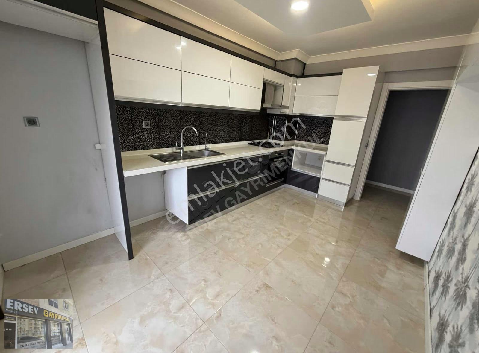 Şırıntepe Mahallesı Park Şehir'de Site İçi Kıralık 3+1 - Görsel 18