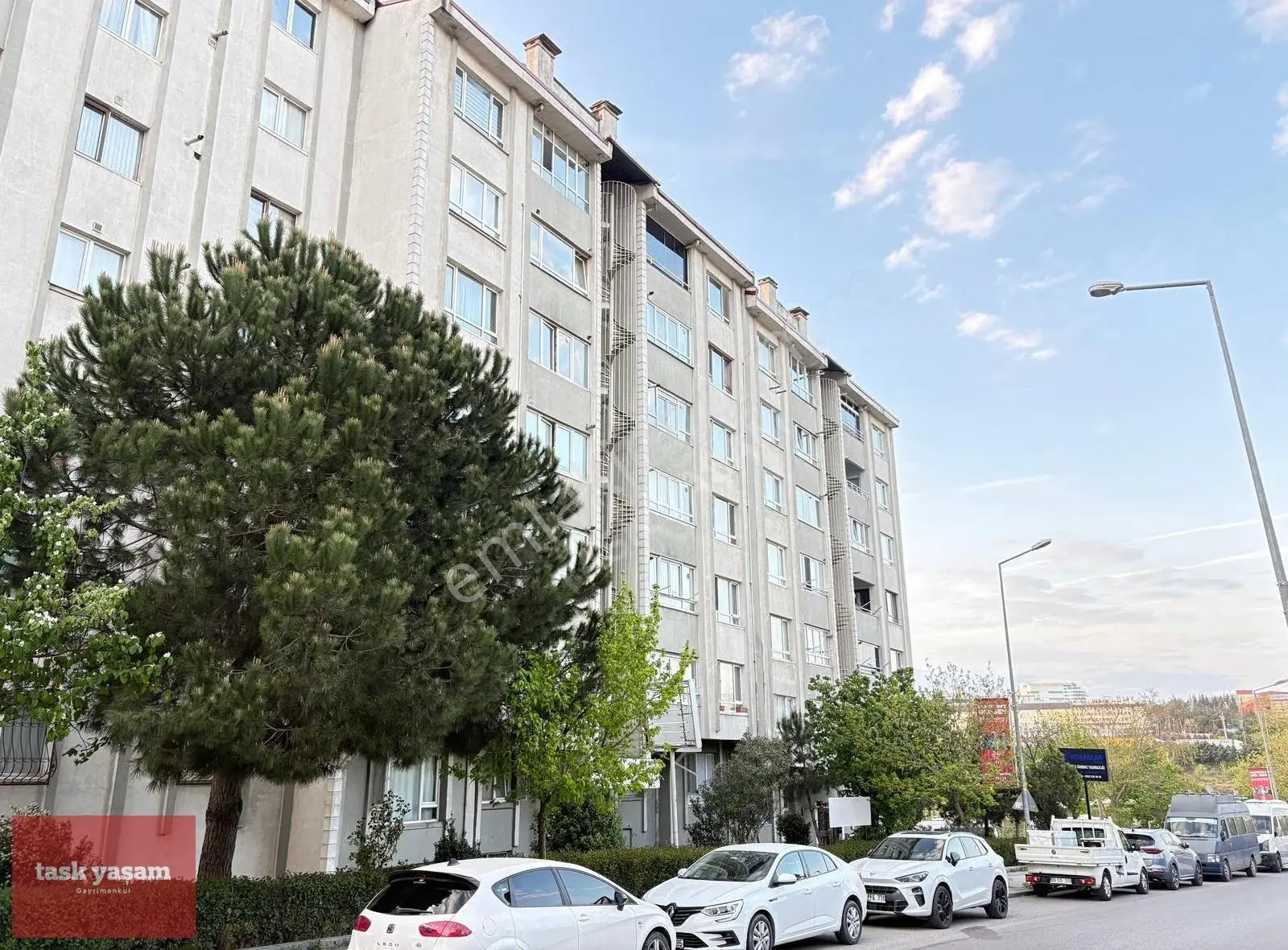 Fırsat Mutlukent Akarsu Sitesinde 3+1 Satılık Daire