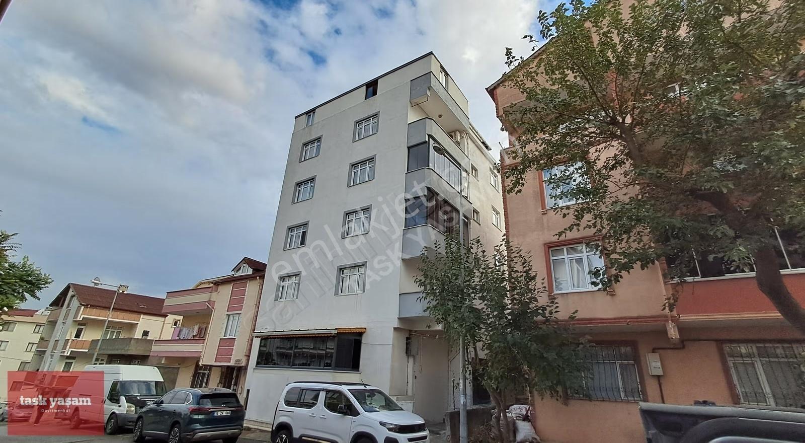 Tuzla Şifa Mah'de Merkezi Konum Uygun Fiyat 3+1 Satılık Daire
