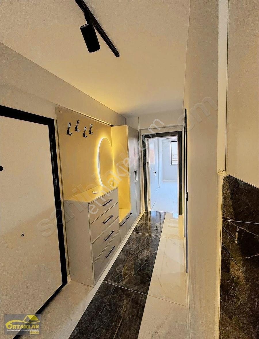 1.kat Salı Pazarı Yakını Kiralık Lüks 1+1 - Görsel 7