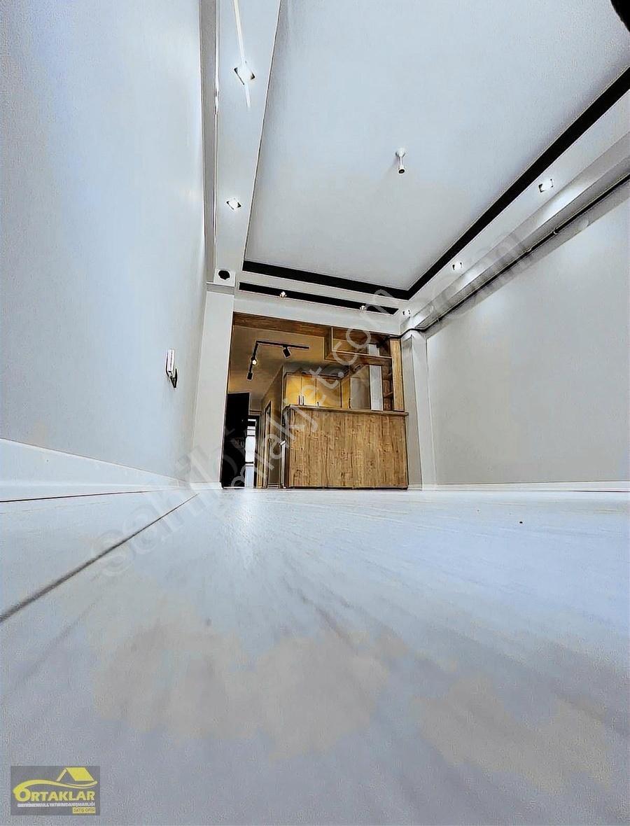 1.kat Salı Pazarı Yakını Kiralık Lüks 1+1 - Görsel 23