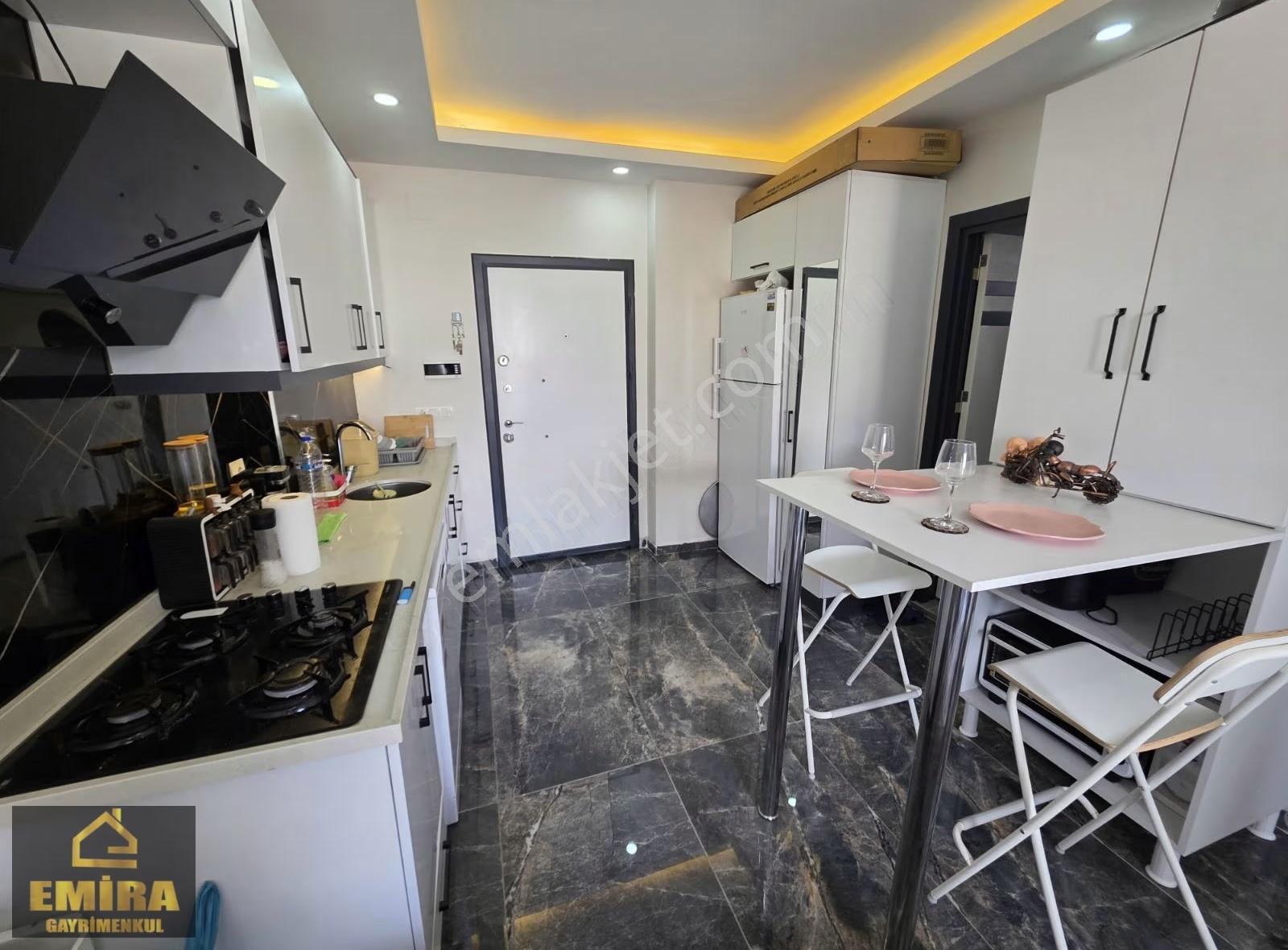Bahcesehirde 1 +1 Full Eşyalı Kira Getirisi Yüksek Krediye Uygun - Görsel 4