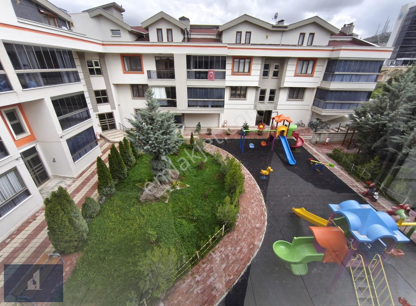 Kadir Dikici'den N.e.ü Tıp Karşısı Site İçi Dublex 5+1 Daire - Görsel 14