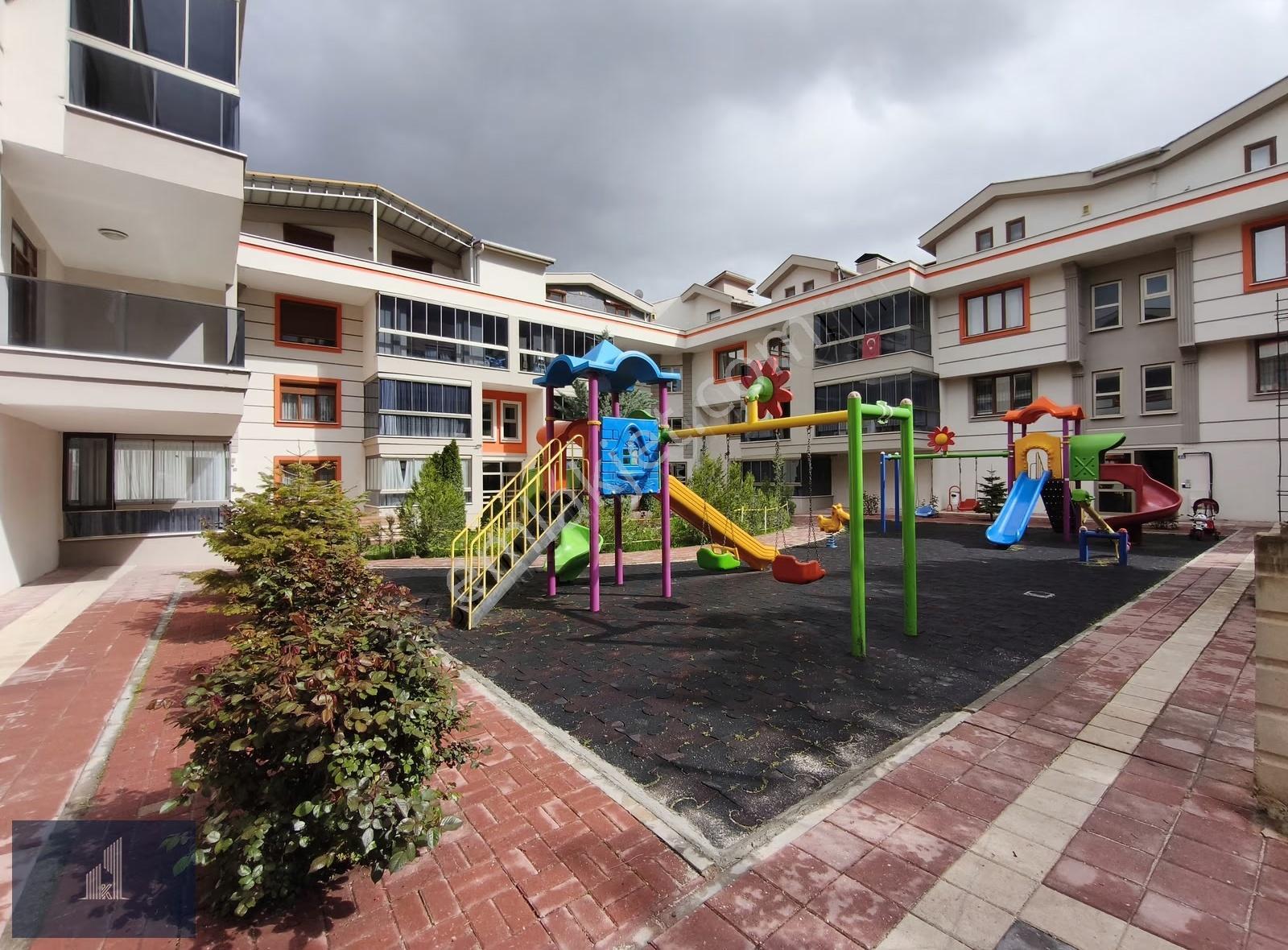 Kadir Dikici'den N.e.ü Tıp Karşısı Site İçi Dublex 5+1 Daire - Görsel 19