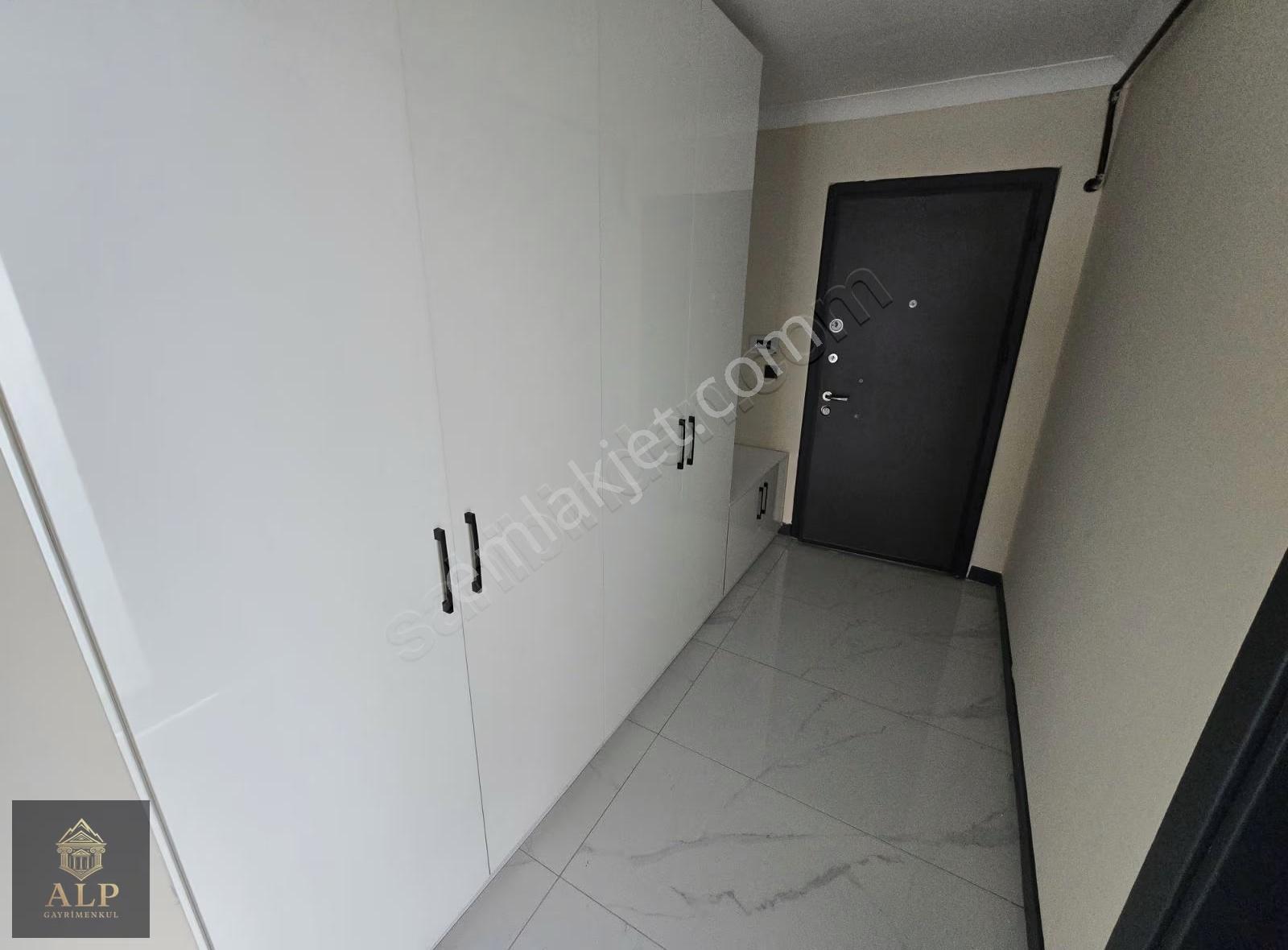 Alp Gayrimenkul'den Yakacık Cağ Life Sitesinde 3+1 Full Yapılı - Görsel 8