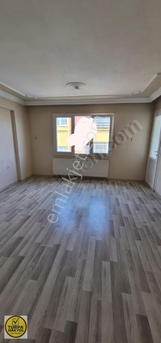 Çok Güzel Daire 2+1 Doğalgazlı Kapali Mutfak Çift Balkon Cebhe - Görsel 2