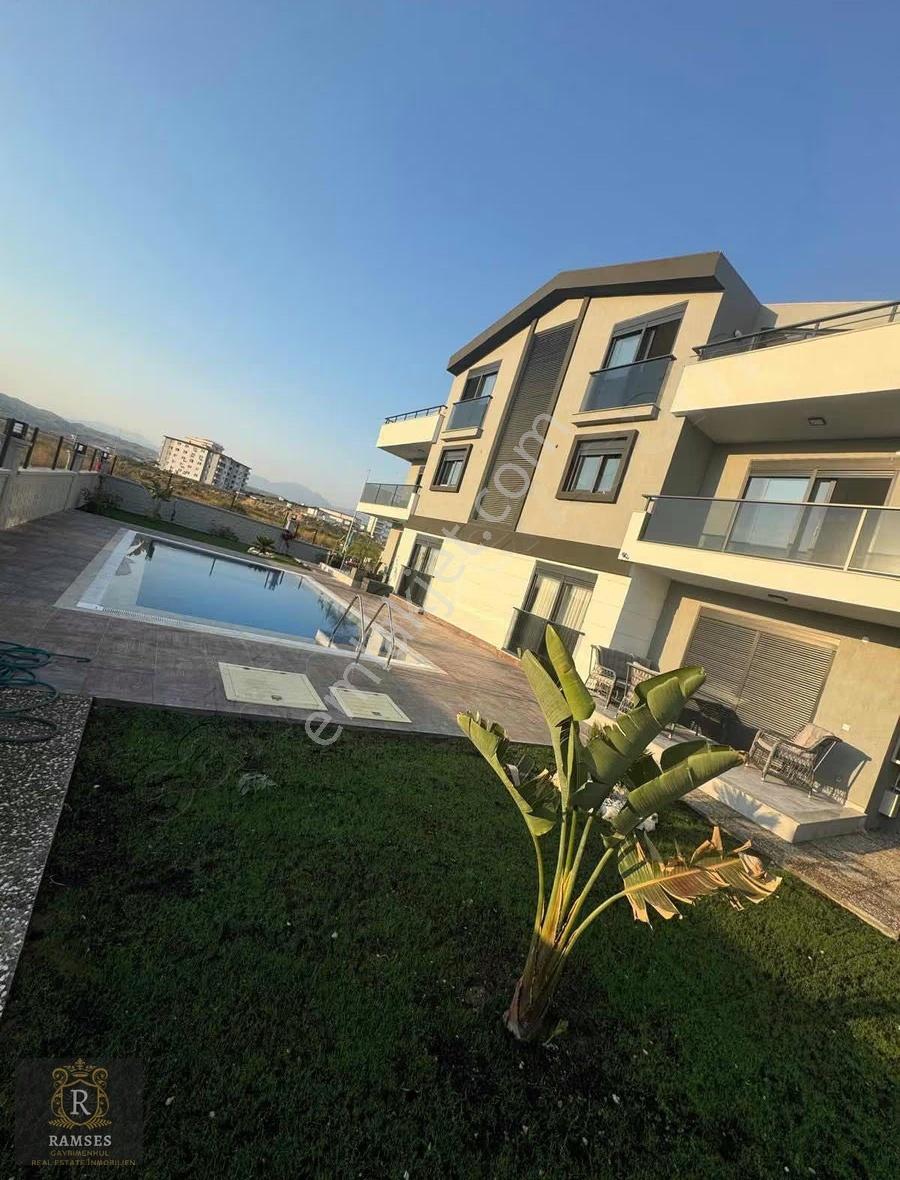 Manavgat Llıcada Satlik Ultra Lüks Dübleks - Görsel 14