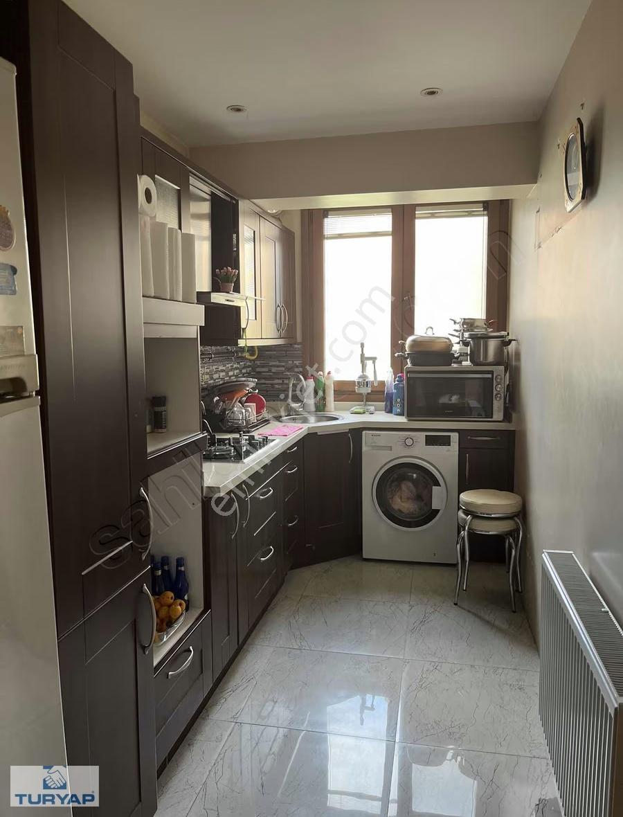 Kozyatağı İnönü Caddesi Üzerinde Satılık 2+1 Daire - Görsel 11