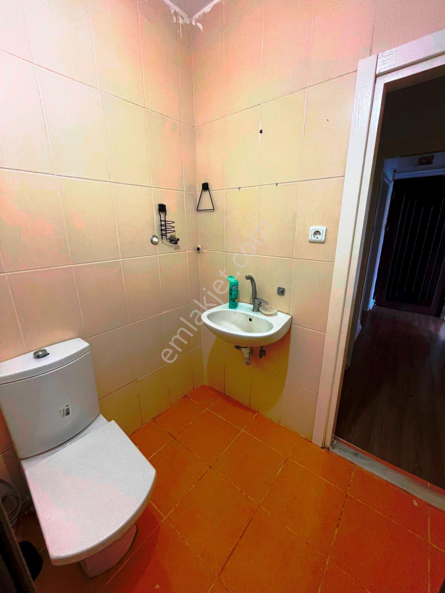 Üsküdar Nev Çarşı Avm Yakını 20.000 Tl Kiracılı 65m2 Satılık 1+1 - Görsel 21