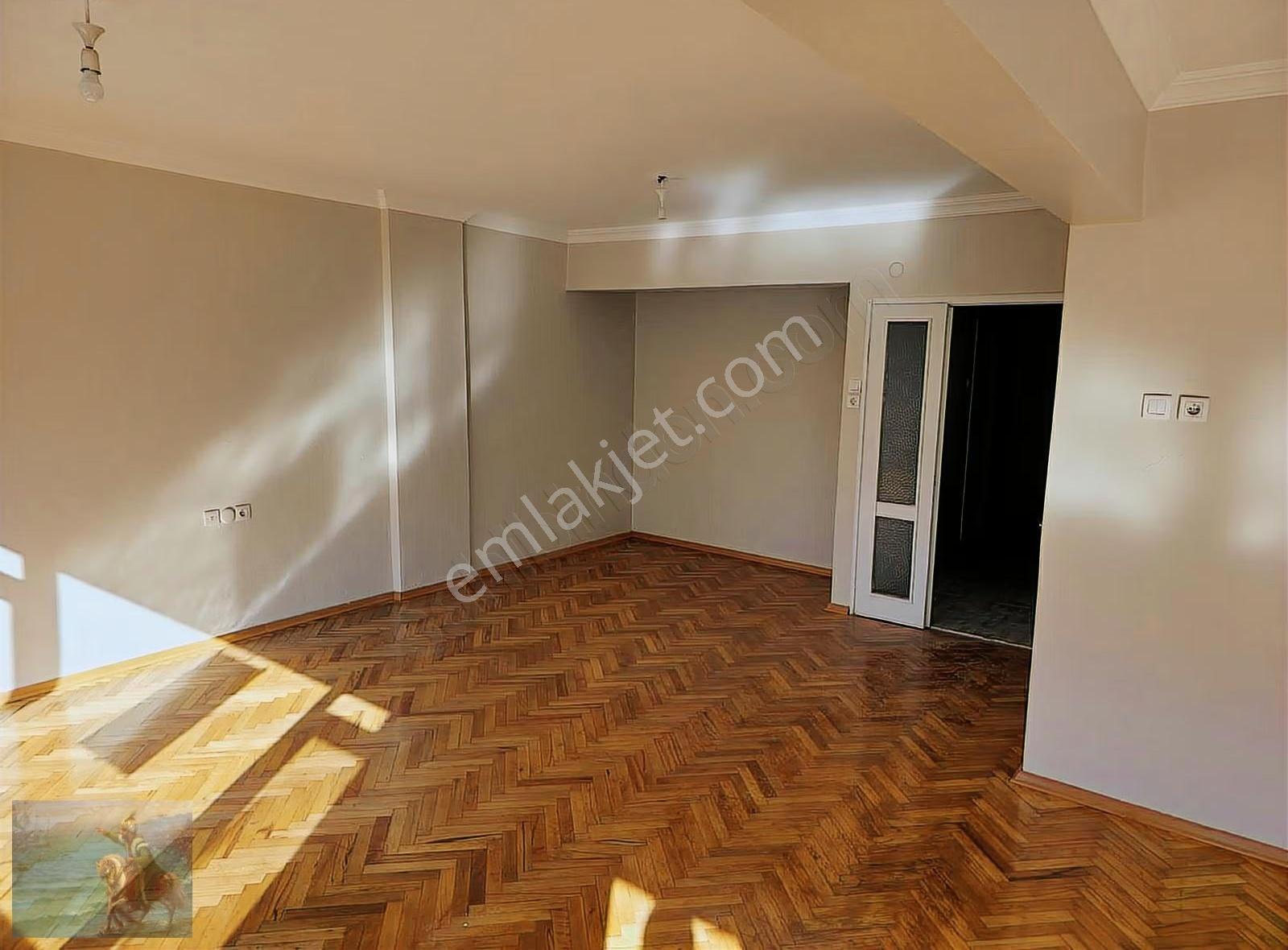 Kültür Mahallesi'nde 145m2 Kiralık 3+1 Daire - Görsel 14