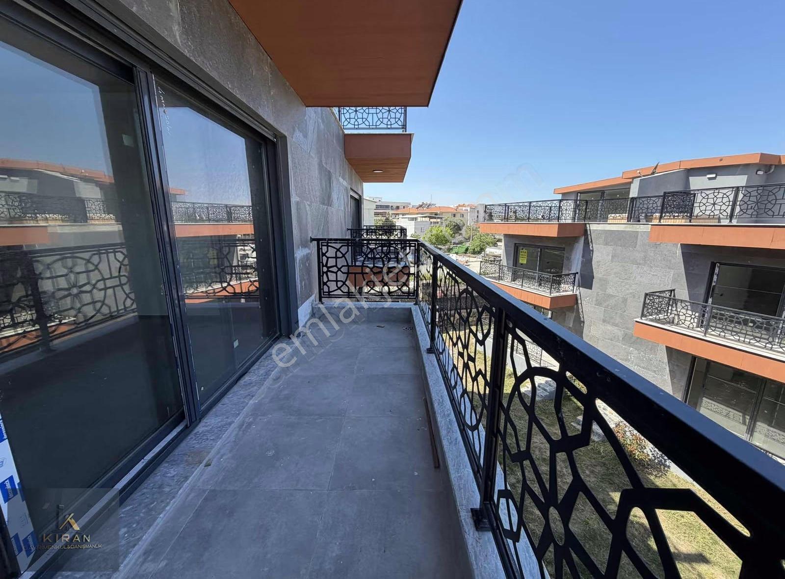İzmir Aliağa Hasbi Efendi Mah. Satılık Lüks 5+1 Forleks Villa - Görsel 24