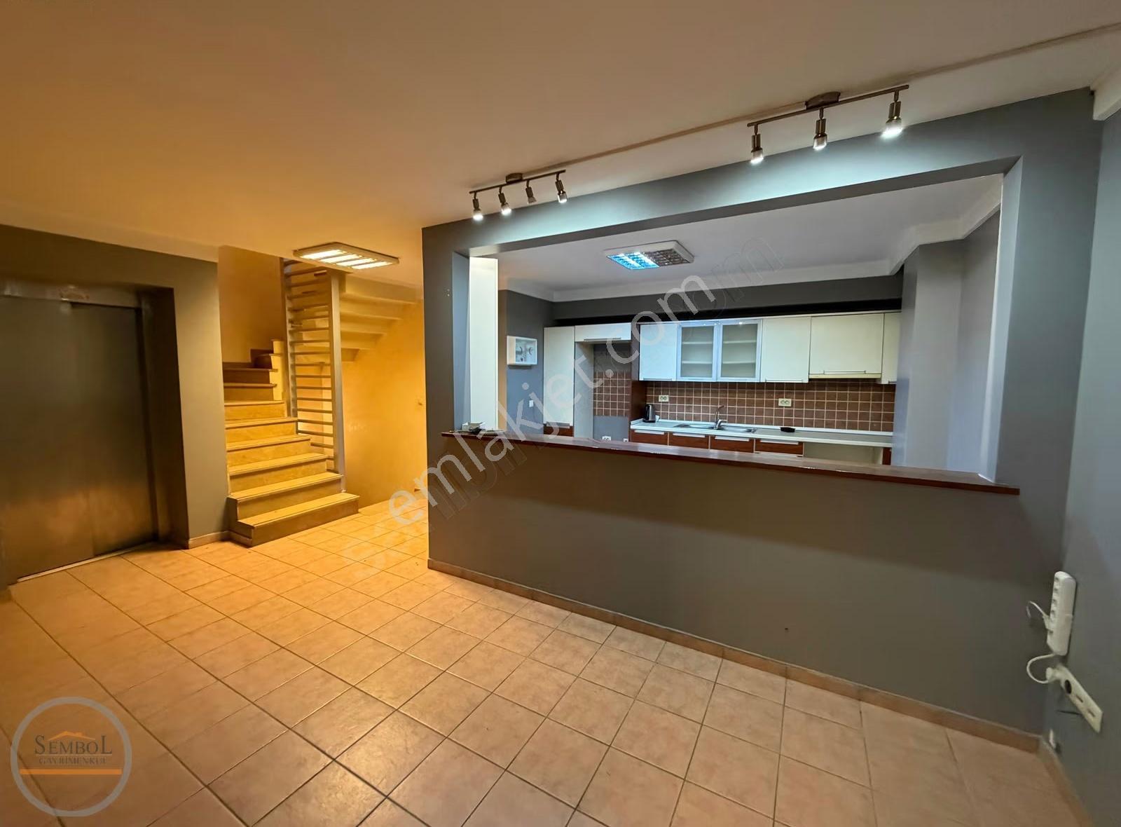 Bostancı Sanayi Sitesi Yakını 6 Katlı 621m2 Komple Satılık İş Ye - Görsel 2