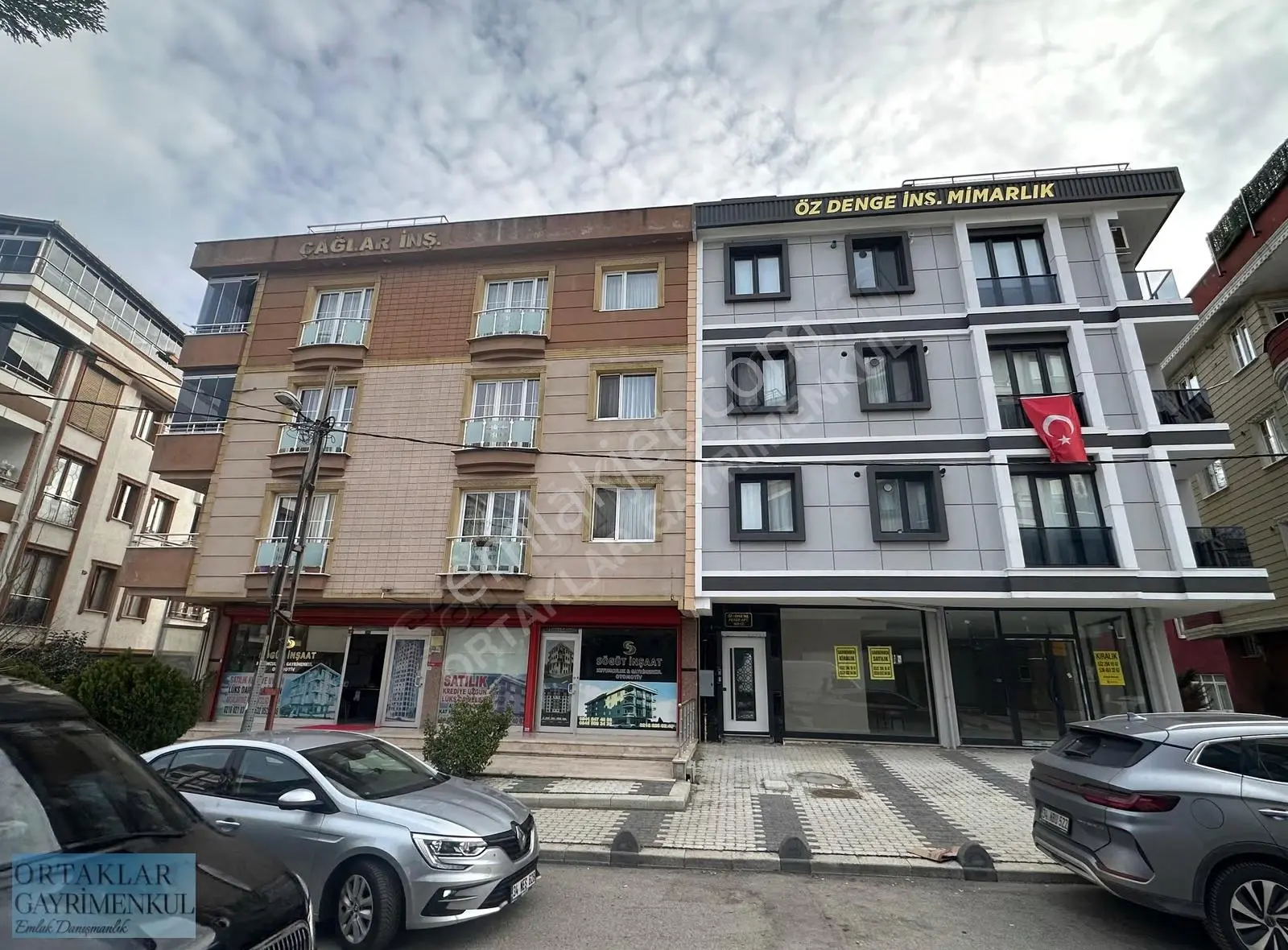 Sancaktepe Lise Caddesi'nde Kiralık 200 M² Dükkan & Ofis