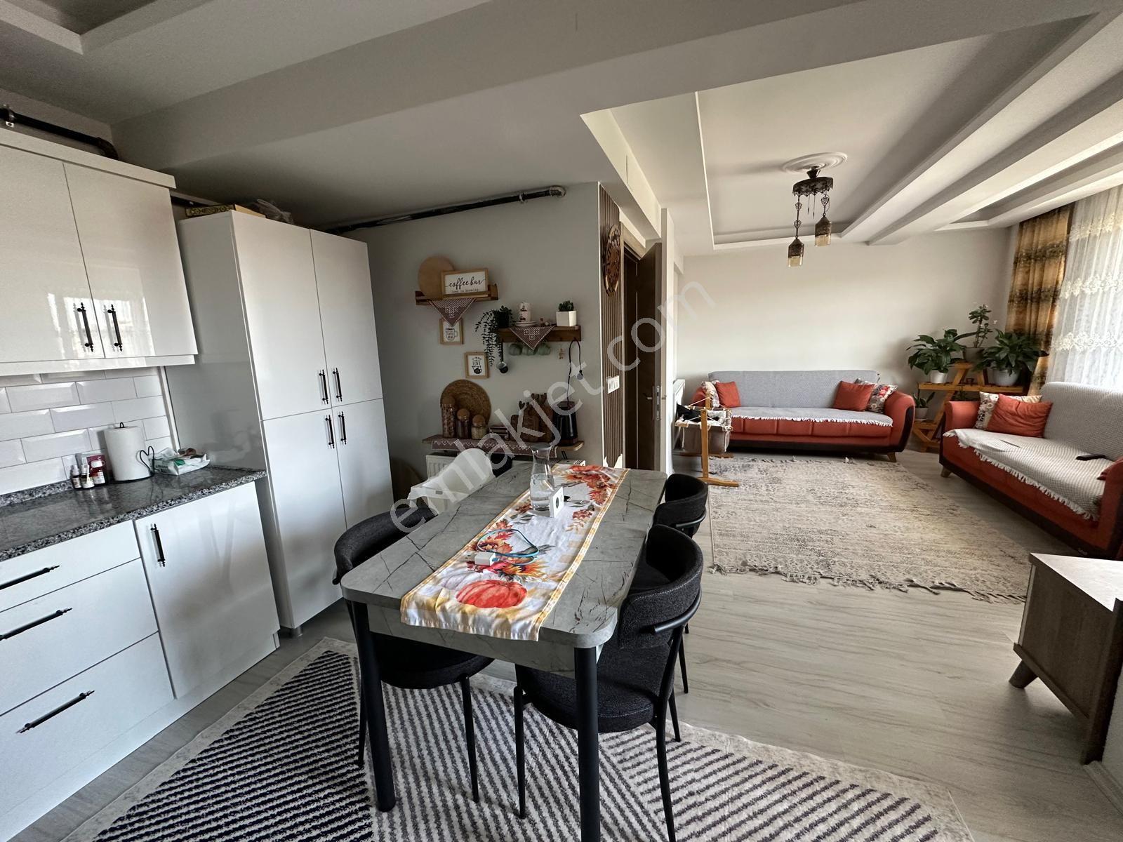 Manisa Akhisar Cumhuriyet Mahallesi Satılık 3+1 Dubleks Daire