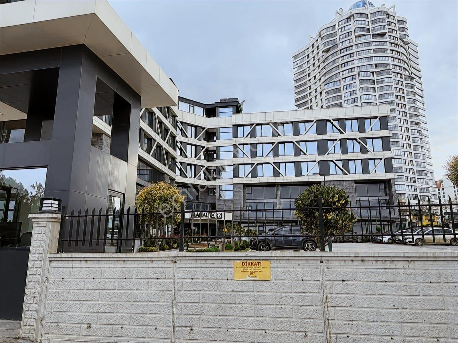 Truva//uğur Gök,gökdelenler Bölgesinde Kiralık 1+1 Daire - Görsel 12