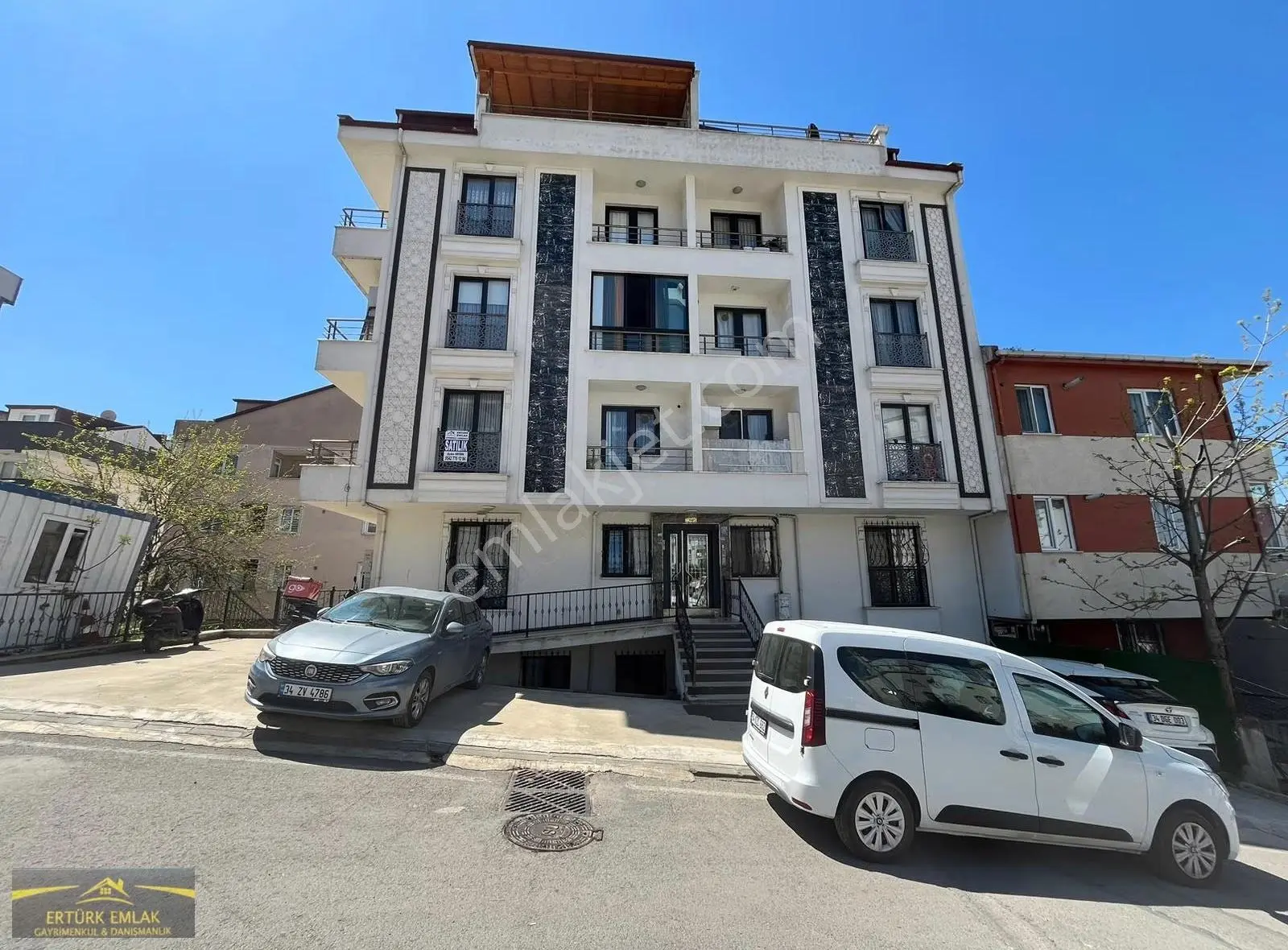 Ertürk Emlak'tan Atatürk Mah'de 2+1 90 M2 Ara Kat Daire