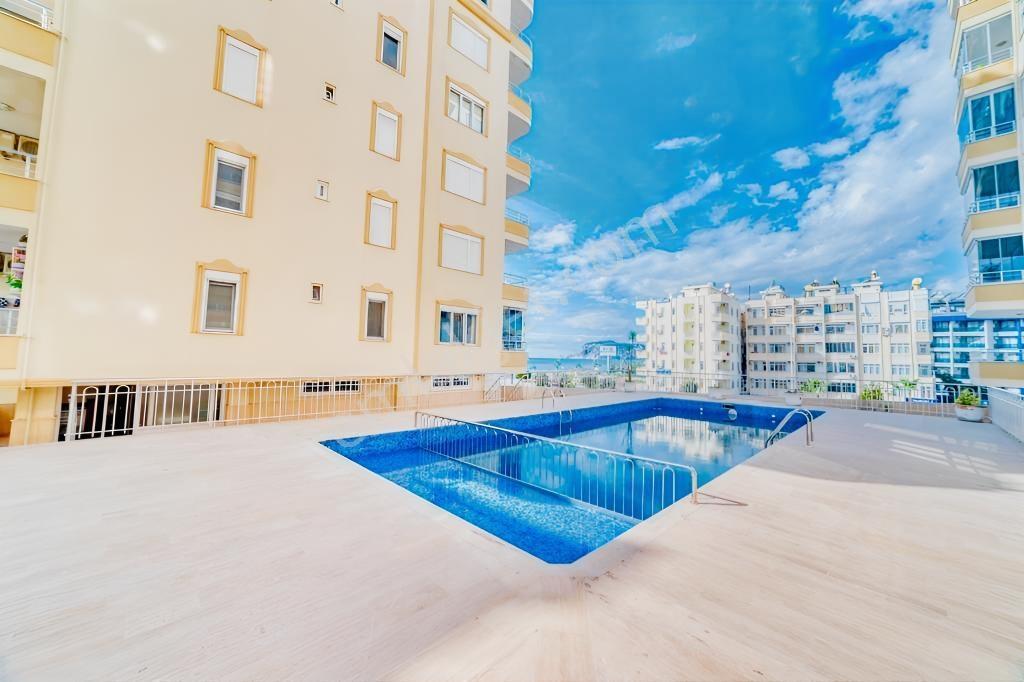 Tosmur Satılık Denize Sıfır Site İçi İkamete Uygun Eşyalı Daire - Görsel 15