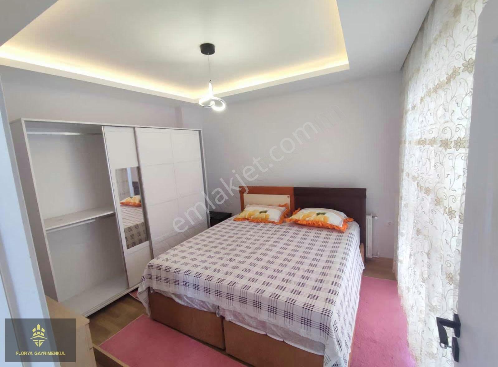 Menteş Mh Forum Avm Yakını Teraslı Ful Eşyalı Kiralık Daire - Görsel 15