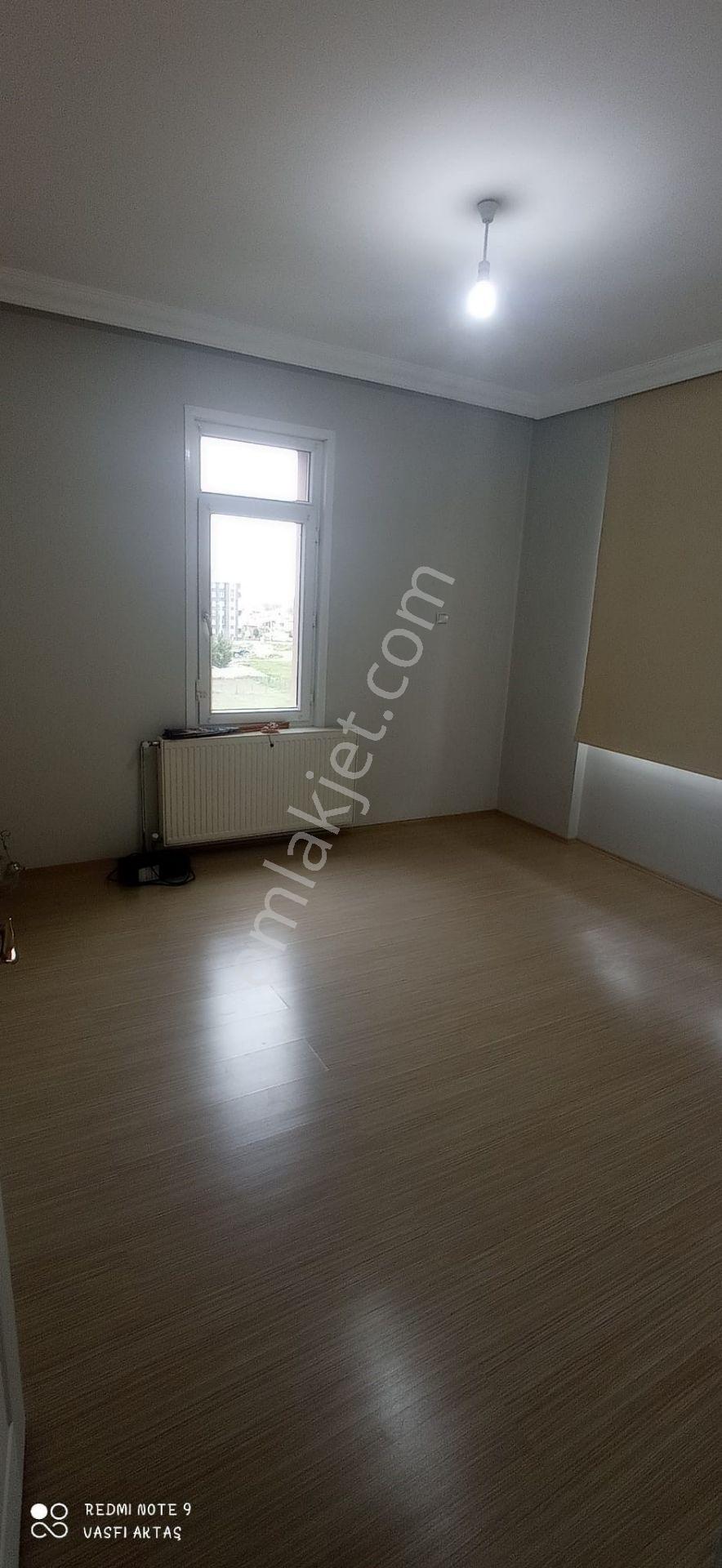 Yunuslu Mahallesinde Nazar Sitesinde 4+1 Kat 4 De Satılık Full Yapılı Daire - Görsel 2