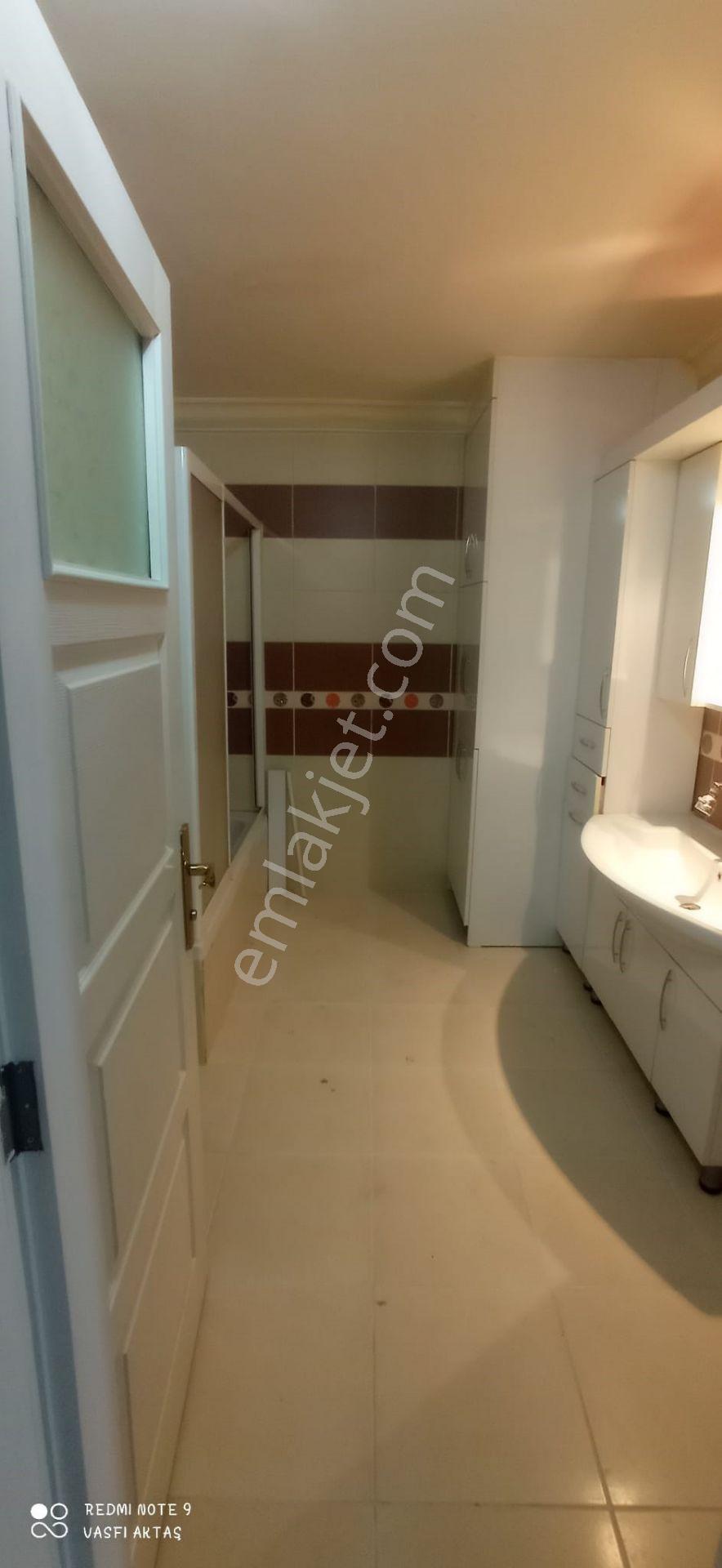 Yunuslu Mahallesinde Nazar Sitesinde 4+1 Kat 4 De Satılık Full Yapılı Daire - Görsel 3
