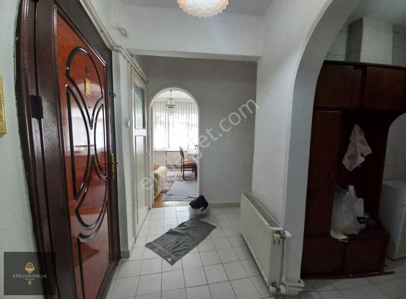 Zeynep Kamil Hastanesi'ne Yakın Kısmı Eşyalı Son Kat Daire - Görsel 5
