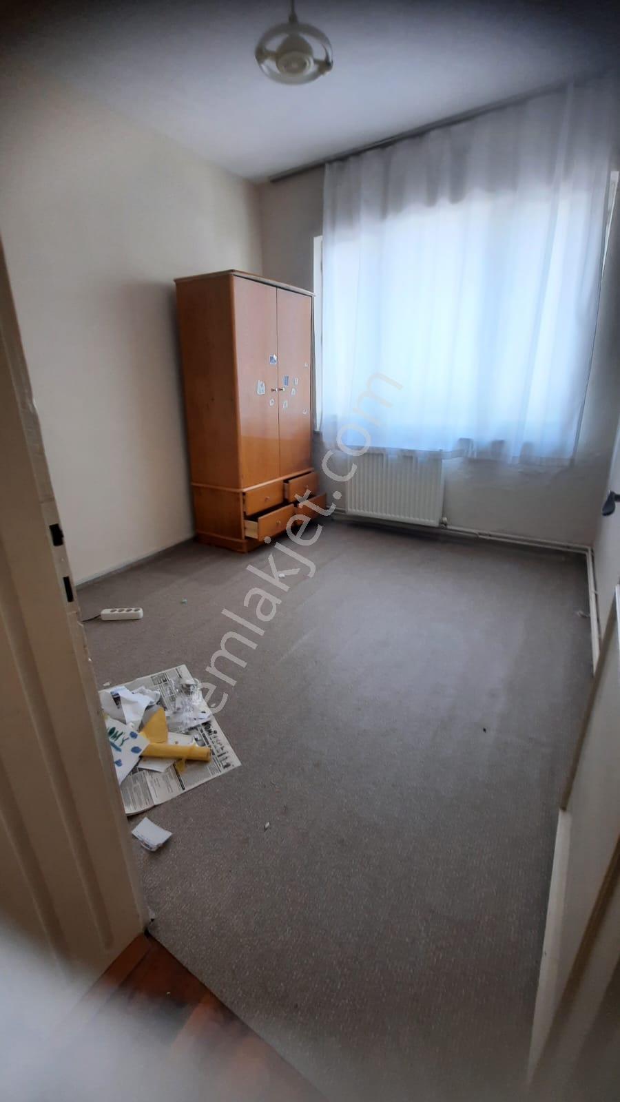 Bursa Küplüpınar Merkezde 3+1 Kombili 2.kat Teraslı Daire Satılık - Görsel 9