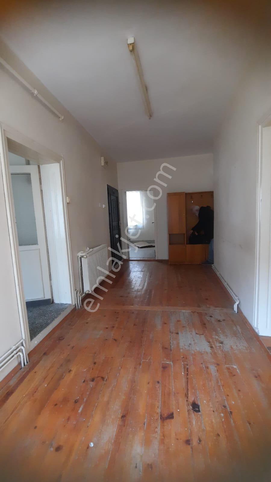 Bursa Küplüpınar Merkezde 3+1 Kombili 2.kat Teraslı Daire Satılık - Görsel 8