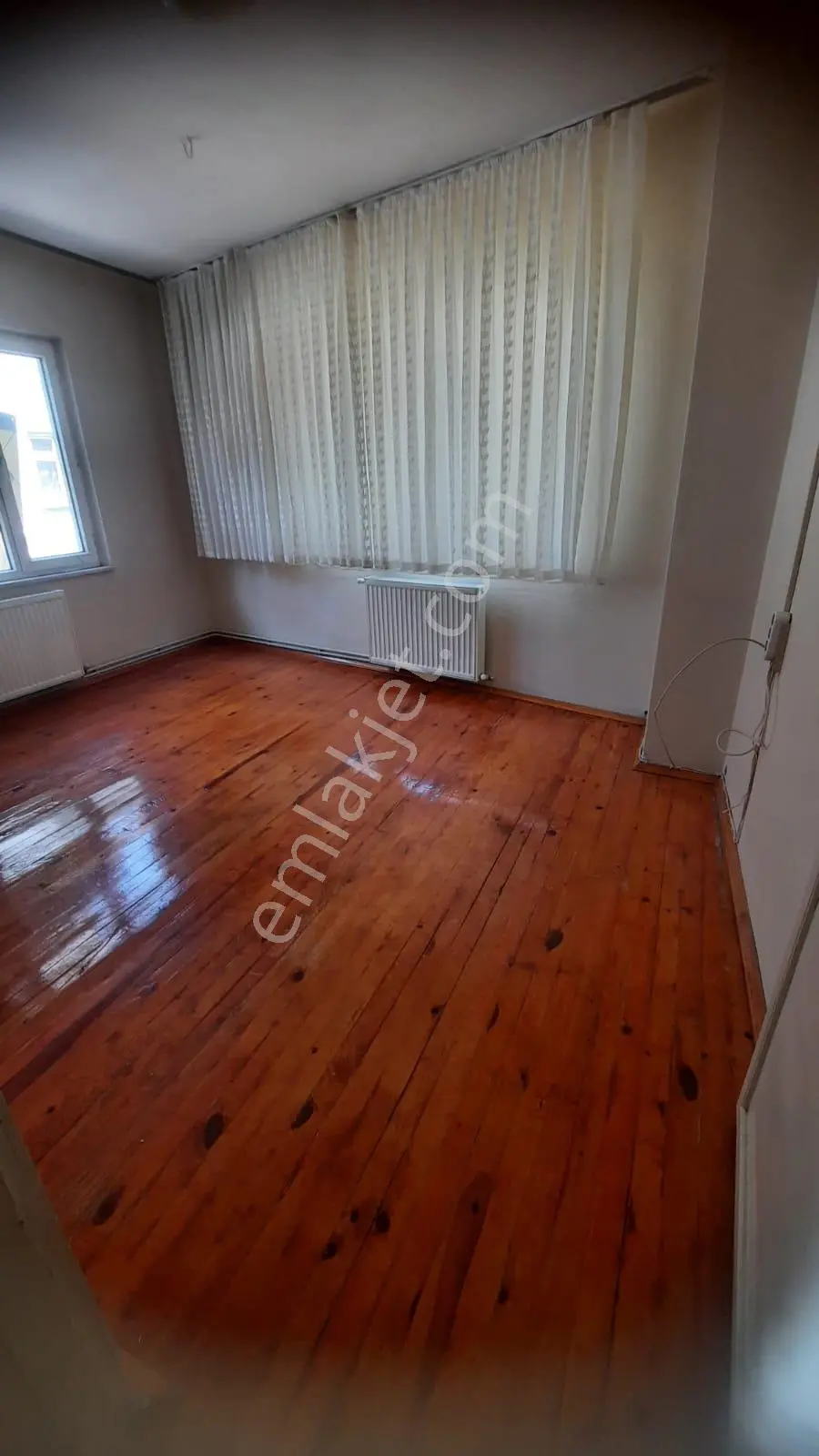 Bursa Küplüpınar Merkezde 3+1 Kombili 2.kat Teraslı Daire Satılık - Görsel 3