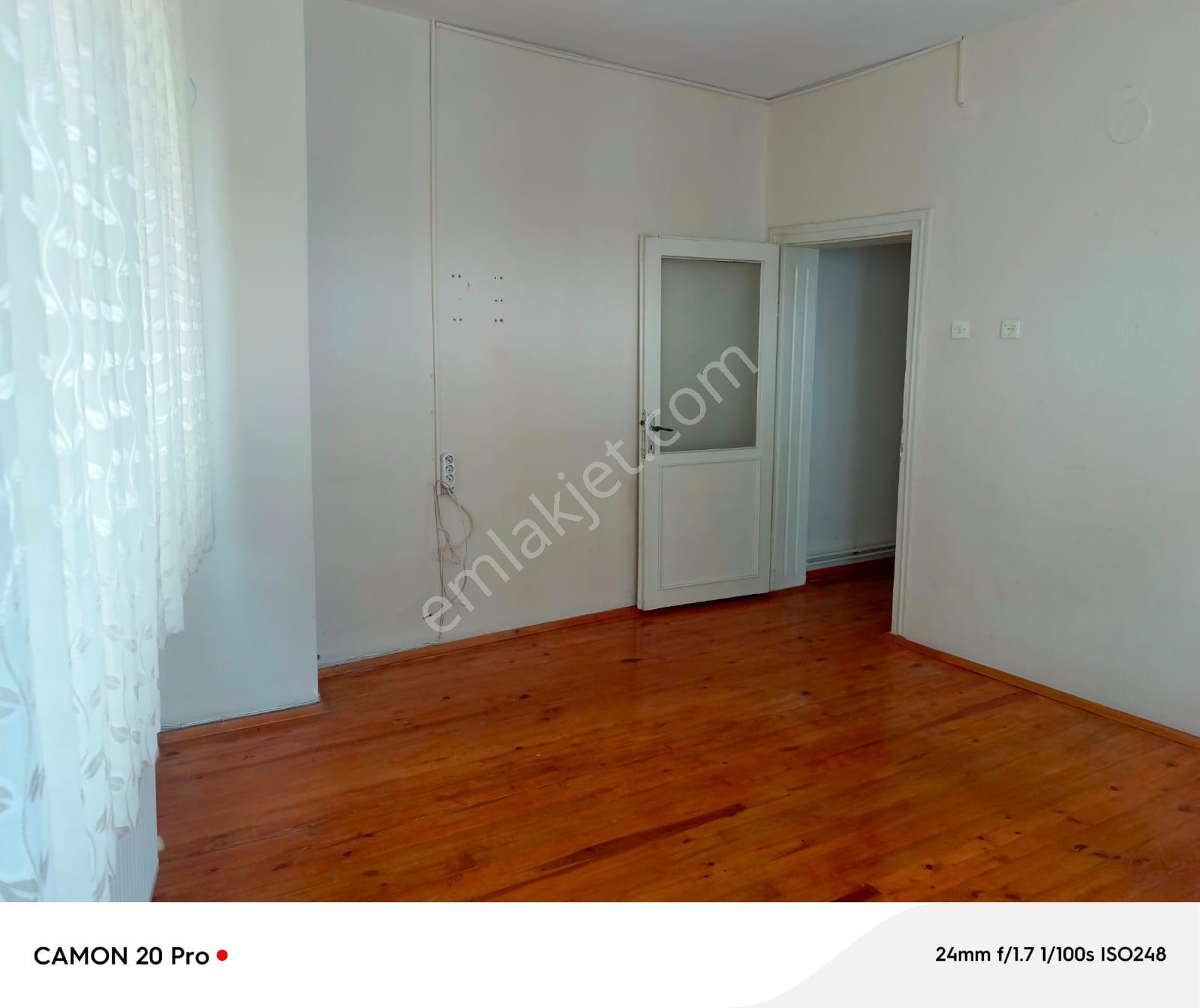 Bursa Küplüpınar Merkezde 3+1 Kombili 2.kat Teraslı Daire Satılık - Görsel 7