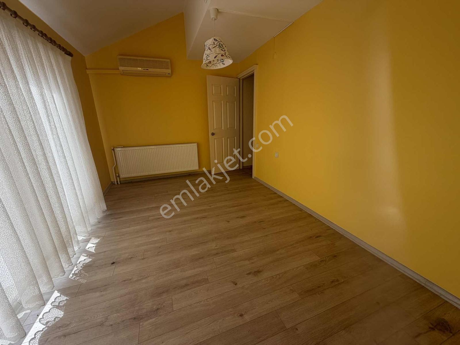 Özgün Gm'den - Güzelyurt'ta Doktorlar Sitesi 4+1 Kiralık Dubleks - Görsel 12