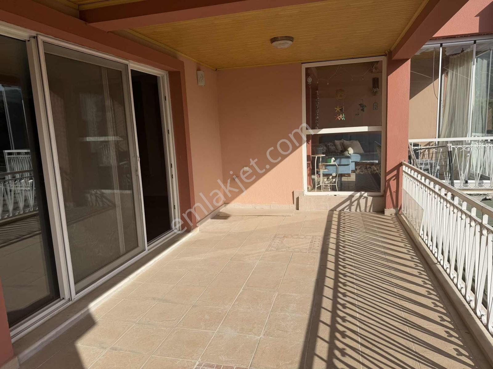 Özgün Gm'den - Güzelyurt'ta Doktorlar Sitesi 4+1 Kiralık Dubleks - Görsel 31