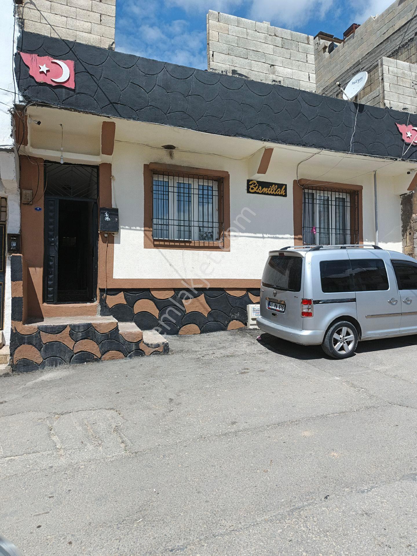 Dumlupınar Mahallesi 2+1 Satılık Bakımlı Müstakil Ev