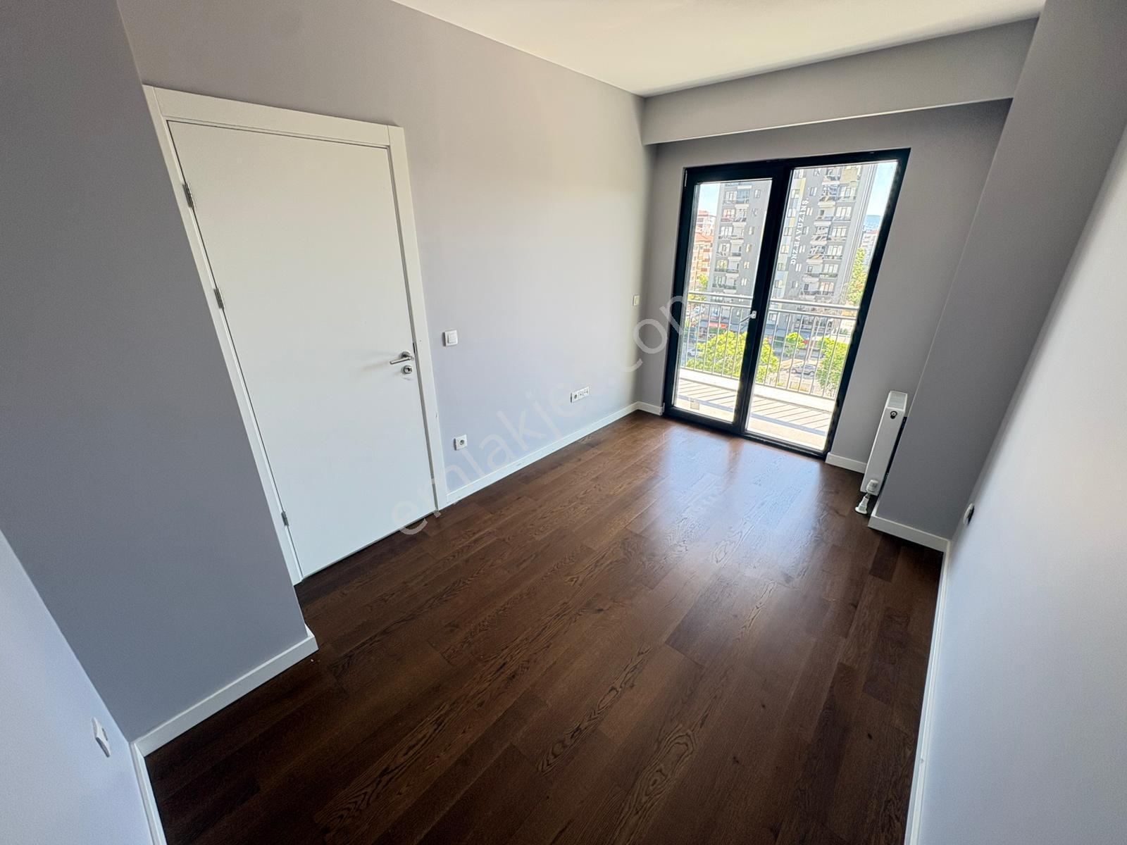 ▃artemin▃prava Kartal Sitesi'nde Ön Cephe Balkonlu 60m² Lüks 1+1 - Görsel 14