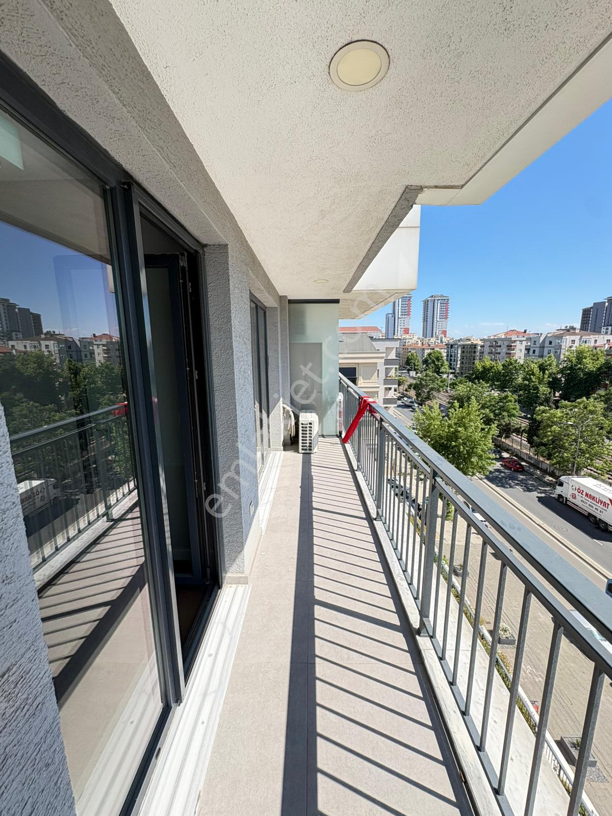 ▃artemin▃prava Kartal Sitesi'nde Ön Cephe Balkonlu 60m² Lüks 1+1 - Görsel 10